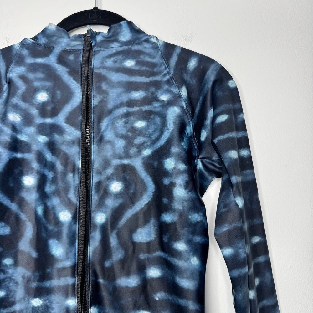 NWT Waterlust Whale Shark Rashguard Sun Suit in size Large - Picture 10 of 11